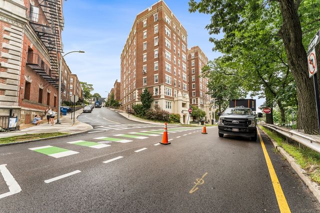 1454 Beacon St 241, Brookline, MA 02446