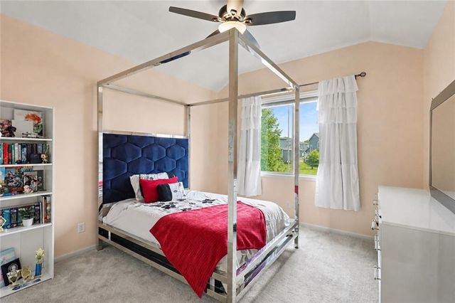 4212 SW Stoney Brook Drive, Lee's Summit, MO 64082