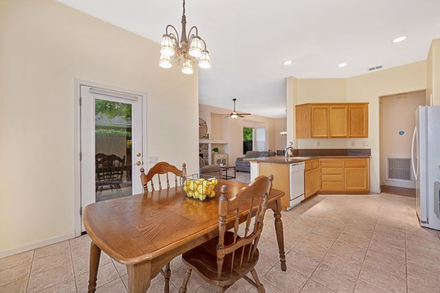4117 Tahoe Vista Dr, Rocklin, CA 95765