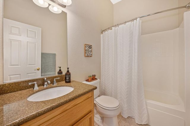 4117 Tahoe Vista Dr, Rocklin, CA 95765