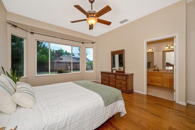4117 Tahoe Vista Dr, Rocklin, CA 95765