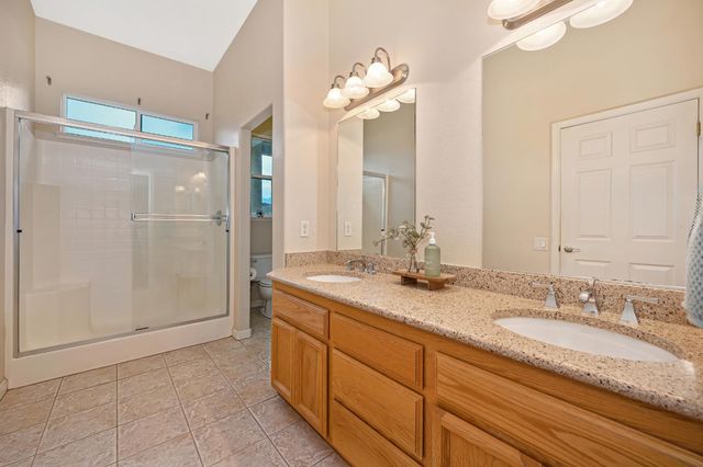 4117 Tahoe Vista Dr, Rocklin, CA 95765