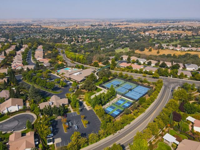 4117 Tahoe Vista Dr, Rocklin, CA 95765