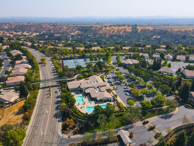 4117 Tahoe Vista Dr, Rocklin, CA 95765