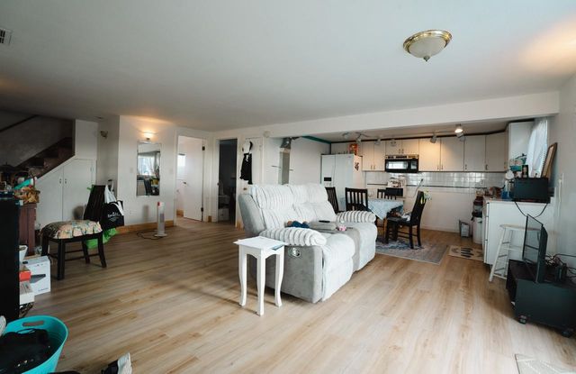 27 Perkins Avenue, Hampton, NH 03842