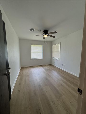 612 Sunset Lane, La Marque, TX 77568