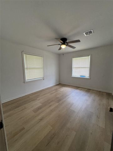 612 Sunset Lane, La Marque, TX 77568