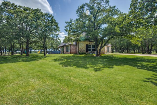 181 County Road 1326, Bridgeport, TX 76426
