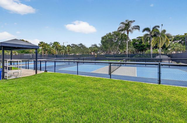 7440 W Mercada Way, Delray Beach, FL 33446