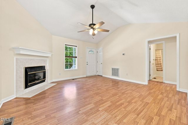 204 Dustin Drive, Benson, NC 27504