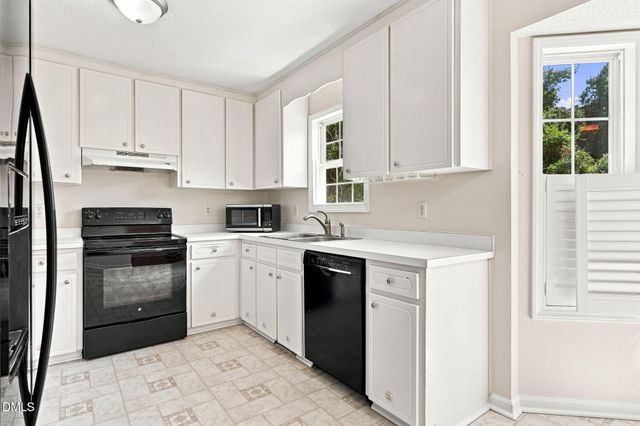 204 Dustin Drive, Benson, NC 27504