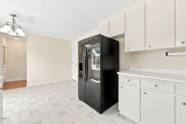204 Dustin Drive, Benson, NC 27504