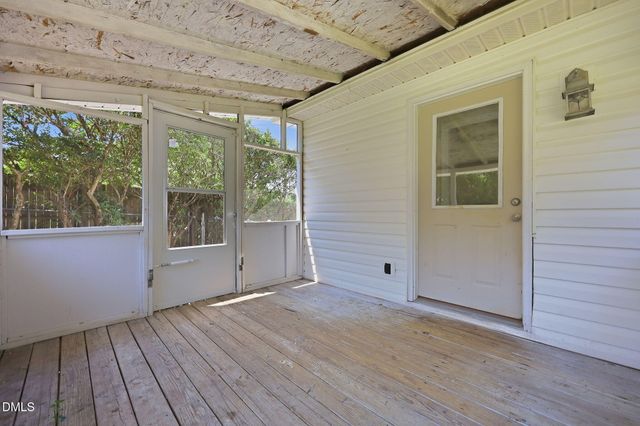204 Dustin Drive, Benson, NC 27504