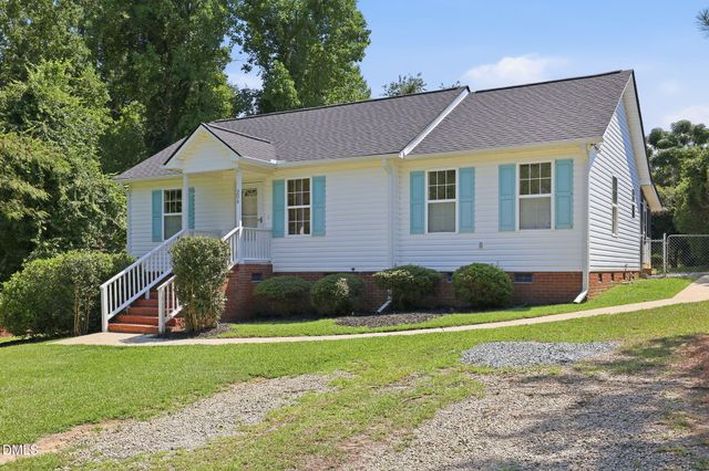 204 Dustin Drive, Benson, NC 27504
