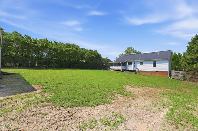 204 Dustin Drive, Benson, NC 27504