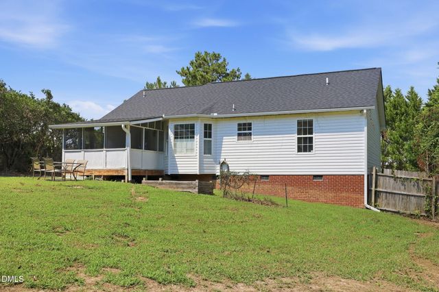 204 Dustin Drive, Benson, NC 27504