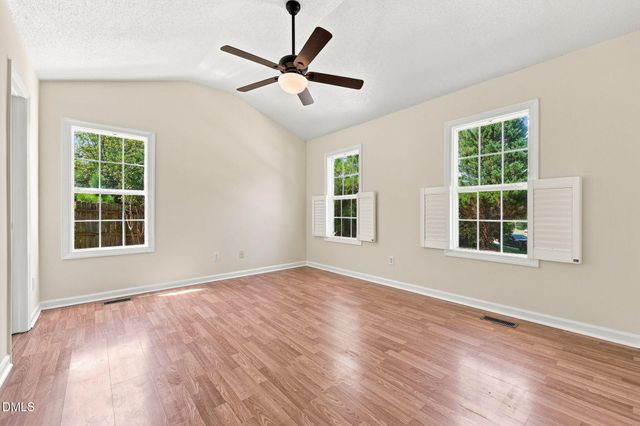204 Dustin Drive, Benson, NC 27504