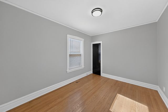 5755 W Eddy Street, Chicago, IL 60634