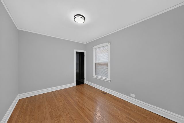 5755 W Eddy Street, Chicago, IL 60634