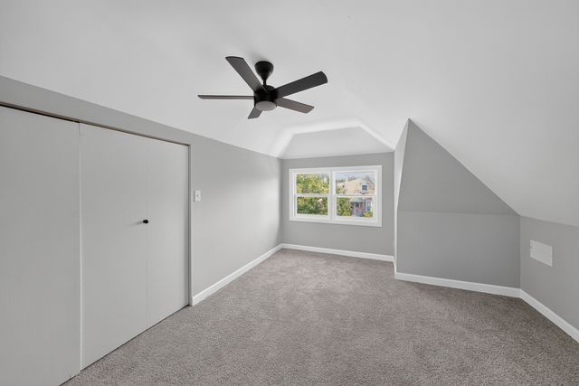 5755 W Eddy Street, Chicago, IL 60634