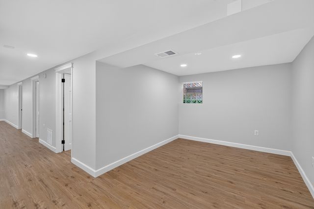 5755 W Eddy Street, Chicago, IL 60634