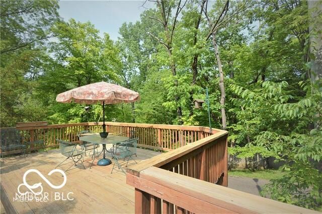 9105 Kinlock Drive, Indianapolis, IN 46256