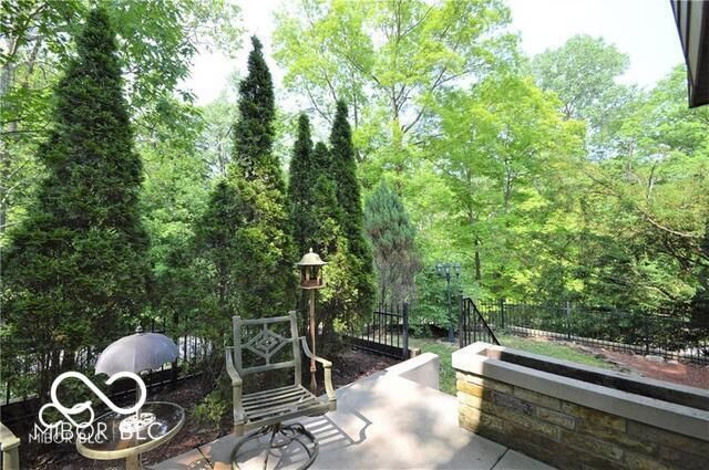 9105 Kinlock Drive, Indianapolis, IN 46256