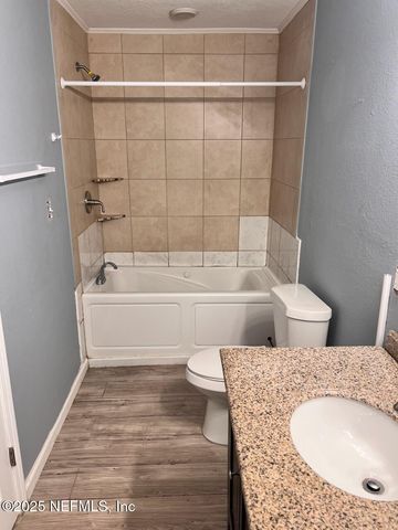 5350 NEWCOMBE Road, Jacksonville, FL 32209