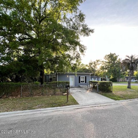 5350 NEWCOMBE Road, Jacksonville, FL 32209