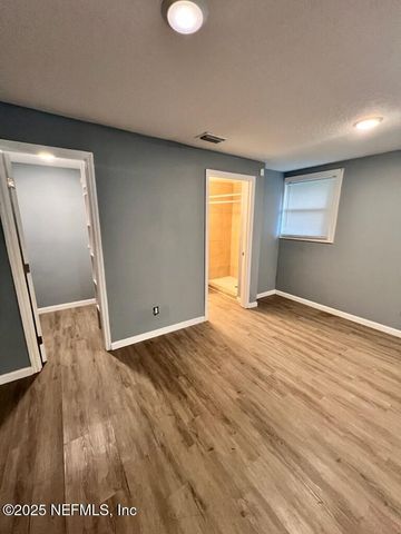 5350 NEWCOMBE Road, Jacksonville, FL 32209