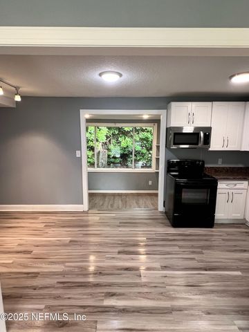 5350 NEWCOMBE Road, Jacksonville, FL 32209