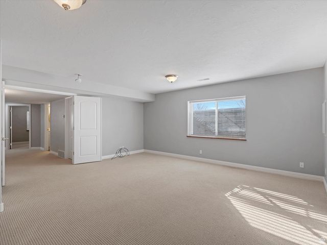 352 E HAVEN CREST RD, Draper, UT 84020
