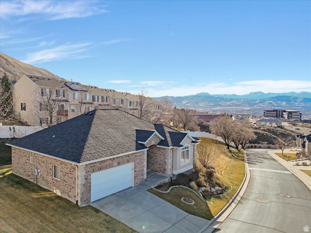 352 E HAVEN CREST RD, Draper, UT 84020