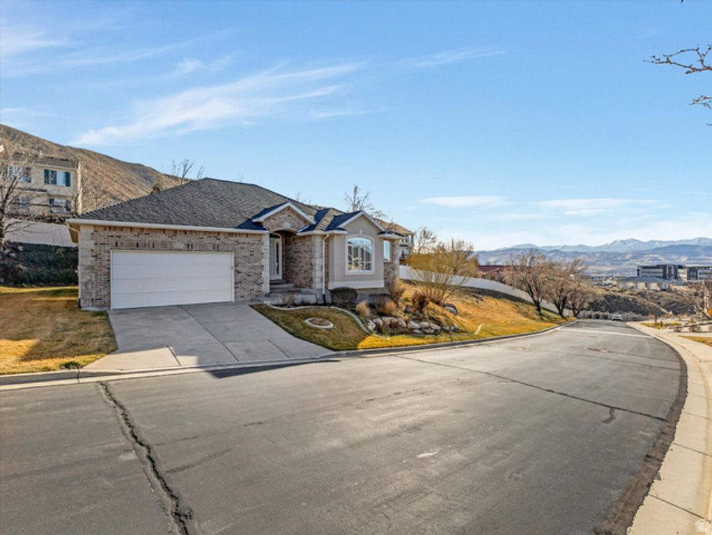 352 E HAVEN CREST RD, Draper, UT 84020 — photo 2