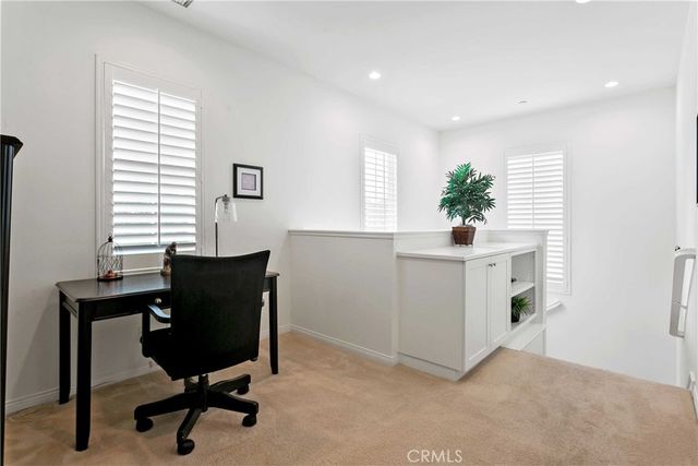 95 hanging garden, Irvine, CA 92620