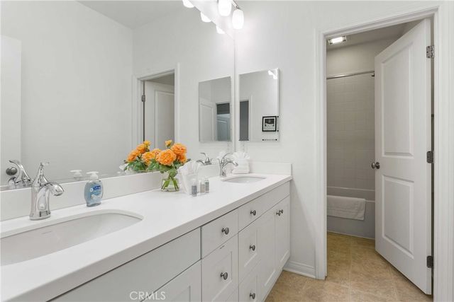 95 hanging garden, Irvine, CA 92620