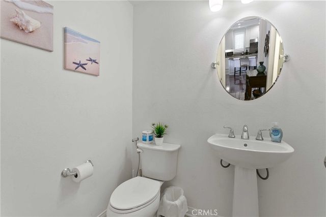 95 hanging garden, Irvine, CA 92620
