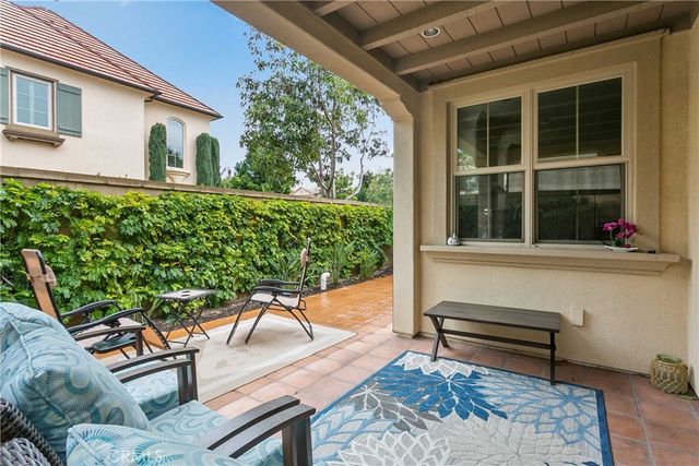 95 hanging garden, Irvine, CA 92620