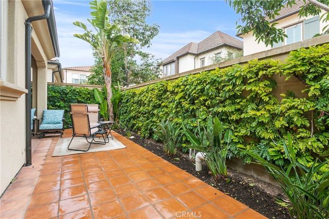 95 hanging garden, Irvine, CA 92620