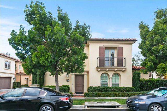 95 hanging garden, Irvine, CA 92620