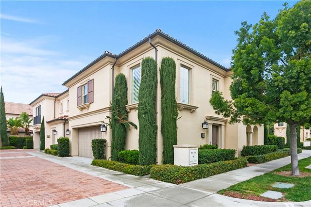 95 hanging garden, Irvine, CA 92620