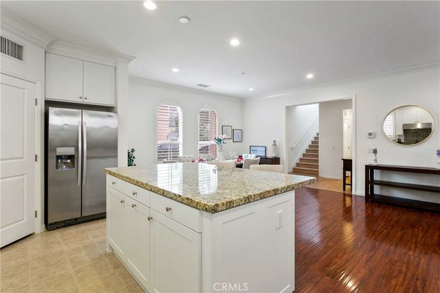 95 hanging garden, Irvine, CA 92620