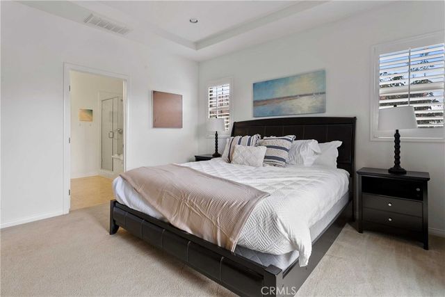 95 hanging garden, Irvine, CA 92620