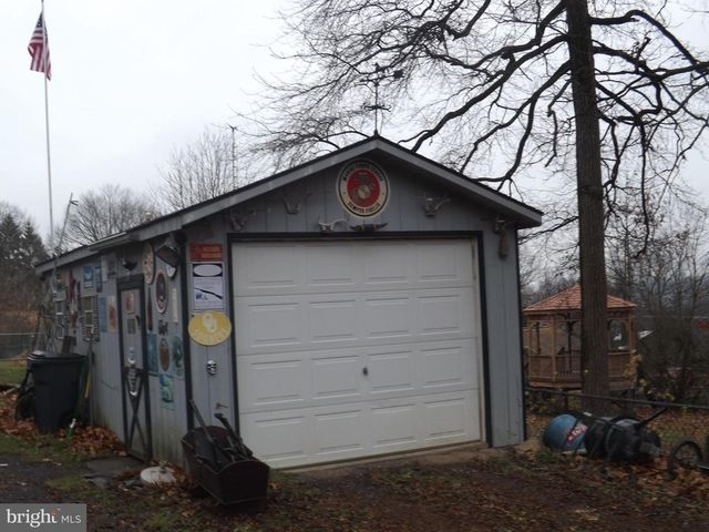 6 E ELDA AVE, Schuylkill Haven, PA 17972