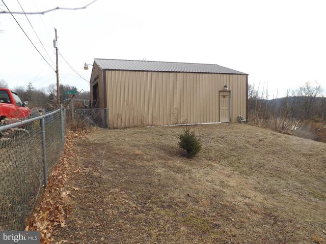 6 E ELDA AVE, Schuylkill Haven, PA 17972