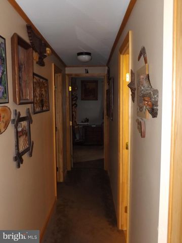 6 E ELDA AVE, Schuylkill Haven, PA 17972