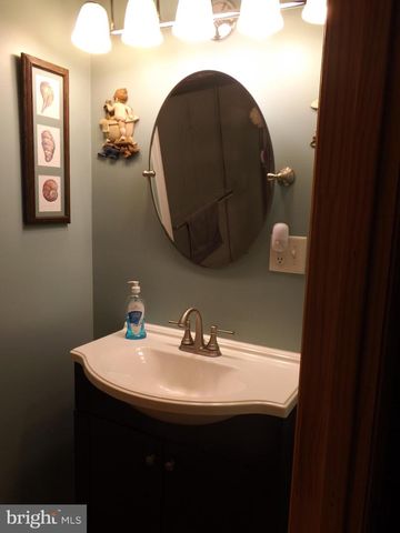 6 E ELDA AVE, Schuylkill Haven, PA 17972