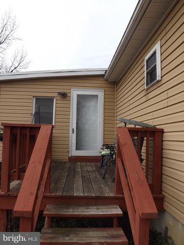 6 E ELDA AVE, Schuylkill Haven, PA 17972