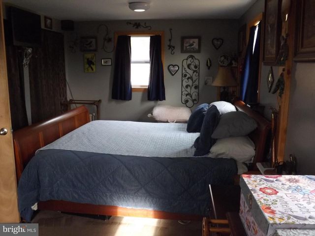 6 E ELDA AVE, Schuylkill Haven, PA 17972