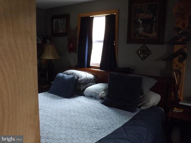 6 E ELDA AVE, Schuylkill Haven, PA 17972